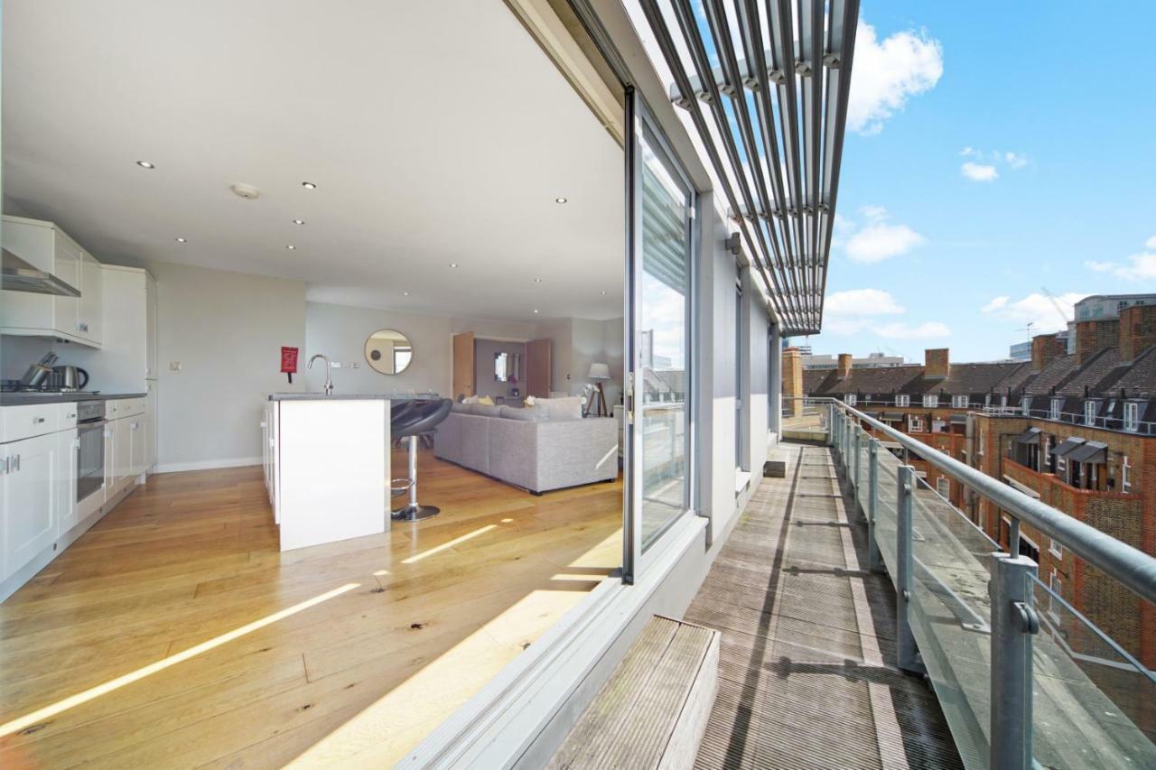 2 Bed Executive Penthouse Near Liverpool Street Free Wifi By City Stay Aparts London Exterior photo