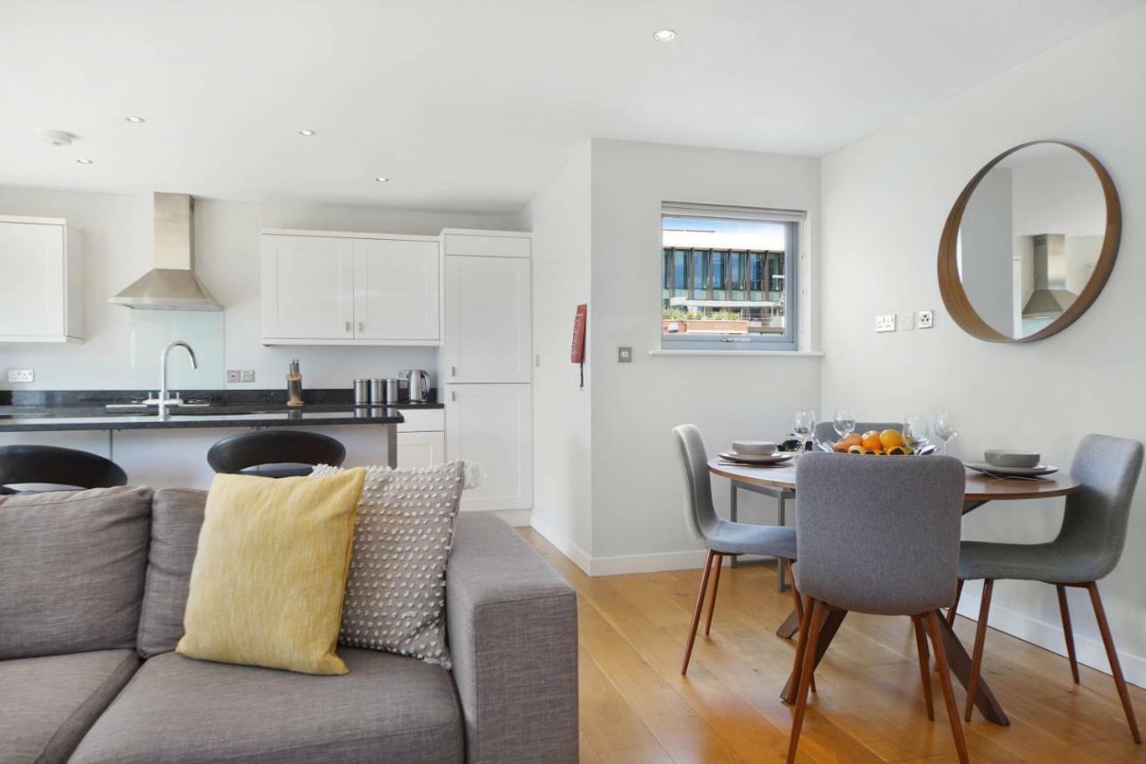 2 Bed Executive Penthouse Near Liverpool Street Free Wifi By City Stay Aparts London Exterior photo